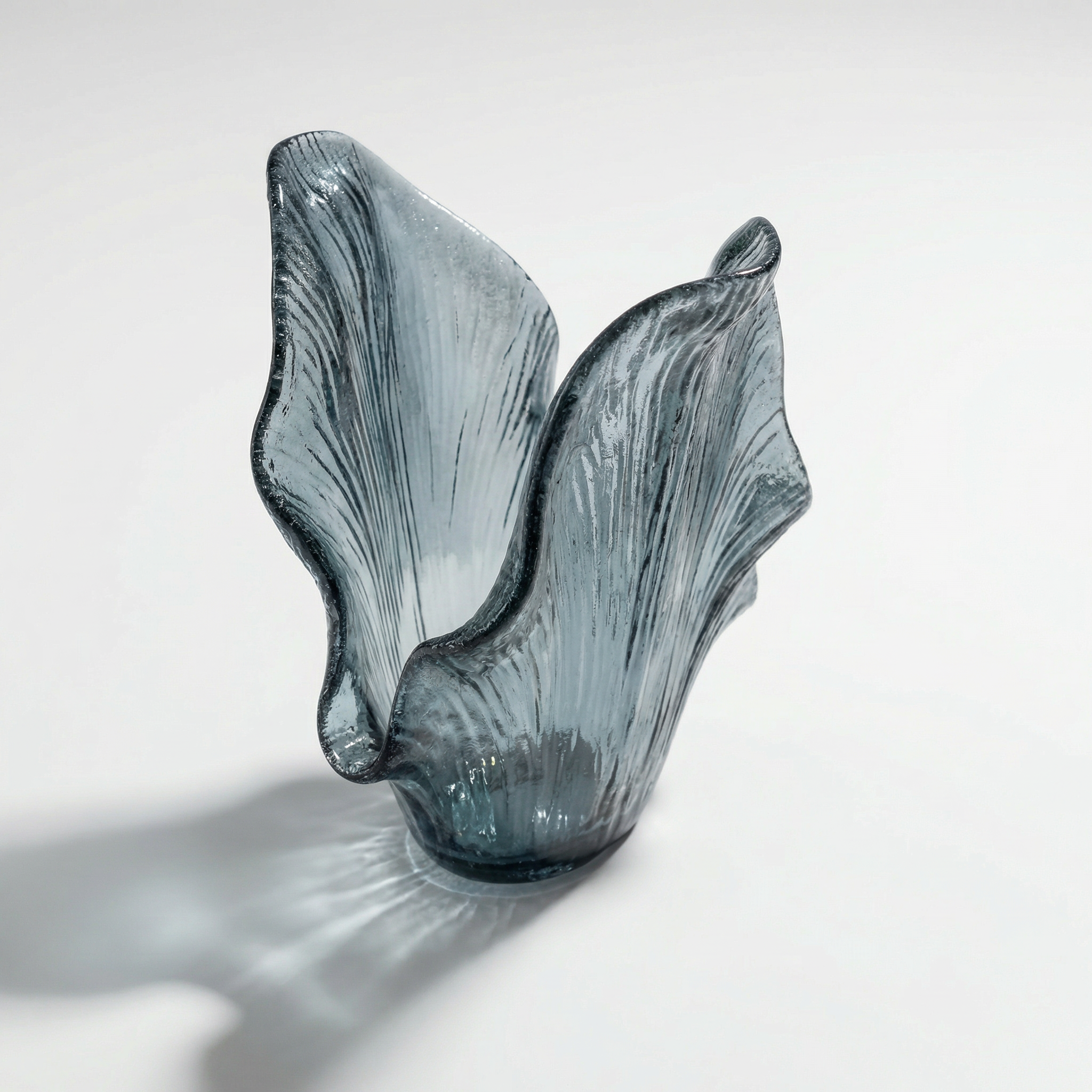 Florero Shark Vase