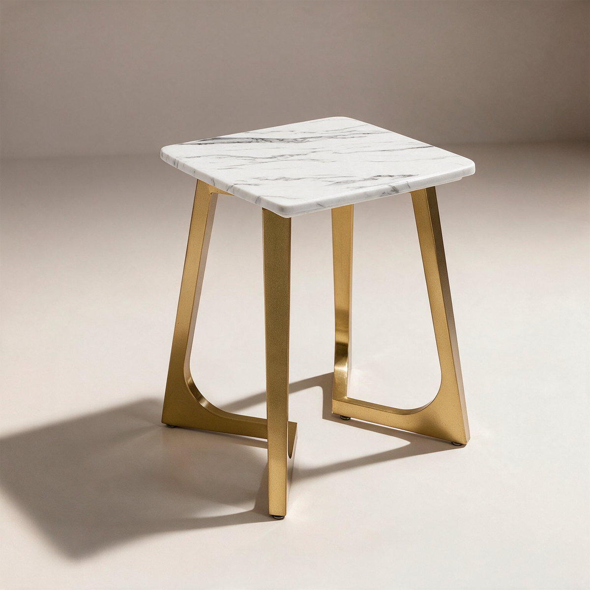 SALE - Mesa Abdul 60 x 50 x 50 cm