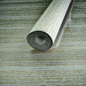 La cortina enrollable tipo poliéster en diferentes colores y texturas cubre con facilidad cualquier ventana de tu hogar y oficina gracias a su material de alta resistencia. Esta persiana tiene un sistema de deslizamiento que permite subir y bajar las telas. La sobreposición de esta tela bloquea el registro hacia el exterior generando privacidad hacia el interior, permitiendo el paso de la luz al interior de los espacios.