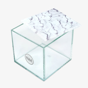 Los joyeros, escuche, cofre decorativos de Vertihome son ideal para proteger tus collares, aretes, manillas y demás accesorios, estos darán un toque muy elegante y moderno a tus muebles y repisas, su principal función es hacer juego con tus ambientes o resaltar tus espacios sociales.