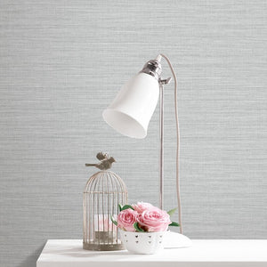 ¡Ideal para espacios confortables para su hogar!, la colección de Papel Colgadura Amarti expresa sobriedad, elegancia y calma, mediante la texturización del papel mezclado con sus diseños minimalistas inspirados en figuras geométricas y gama de colores tierra cálidos.