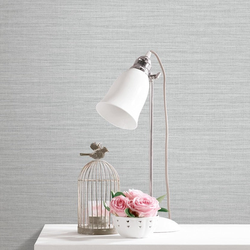 ¡Ideal para espacios confortables para su hogar!, la colección de Papel Colgadura Amarti expresa sobriedad, elegancia y calma, mediante la texturización del papel mezclado con sus diseños minimalistas inspirados en figuras geométricas y gama de colores tierra cálidos.