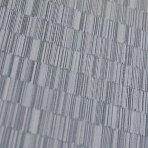 Ideal para espacios confortables para su hogar!, la colección de Papel Colgadura Amarti expresa sobriedad, elegancia y calma, mediante la texturización del papel mezclado con sus diseños minimalistas inspirados en figuras geométricas y gama de colores tierra cálidos.