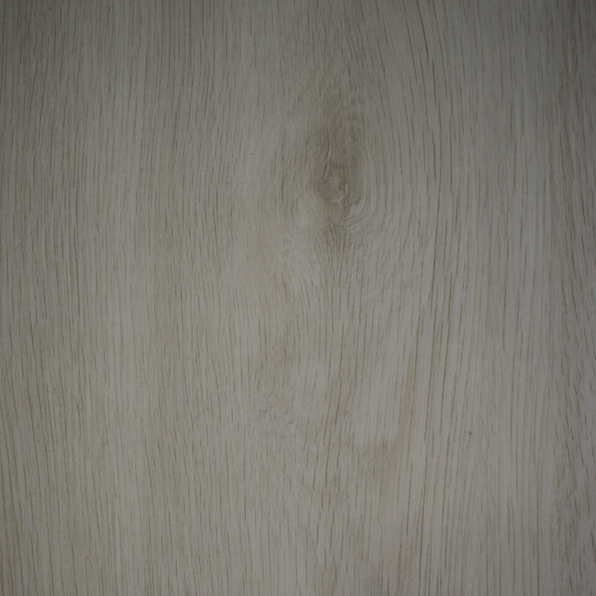 Los pisos en vinilo son una gran alternativa para los interiores. Sus materiales y acabados los hacen resistente y elegantes. Crearas un ambiente agradable con la misma calidez que sientes con la madera natural. Instalación fácil y rápida, colores, laminas, instalación gratis, salar, comedores, habitación, instalación en Bogotá, instalación en barranquilla.