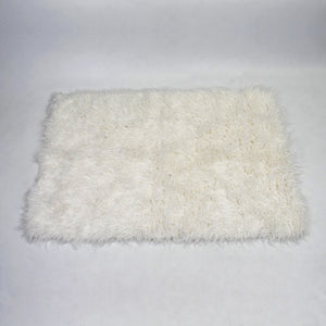 Las Alfombras que encuentras en Vertihome son perfectas para darle un toque especial y además de complementar, resaltar los espacios de tu hogar.