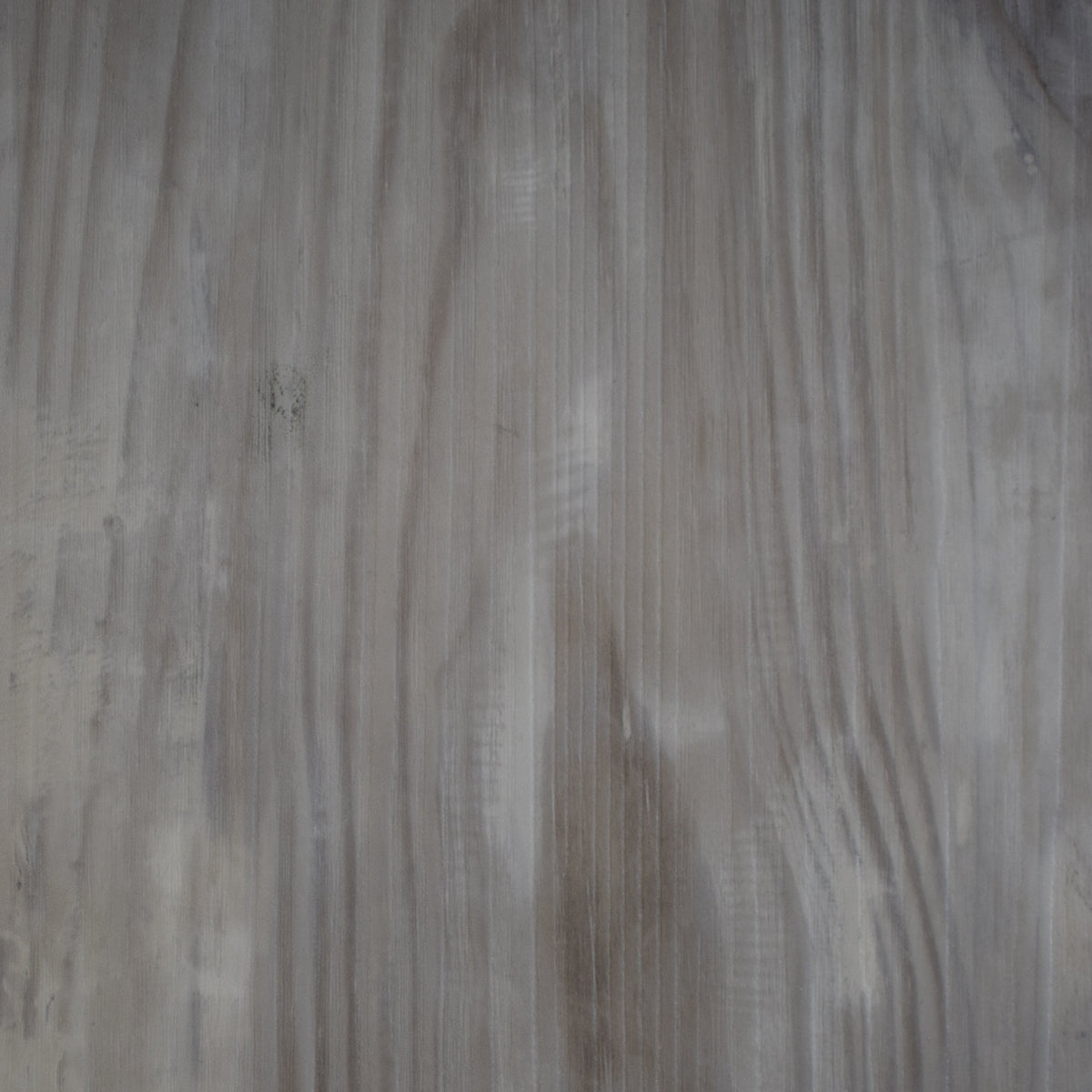 Los pisos en vinilo son una gran alternativa para los interiores. Sus materiales y acabados los hacen resistente y elegantes. Crearas un ambiente agradable con la misma calidez que sientes con la madera natural. Instalación fácil y rápida, colores, laminas, instalación gratis, salar, comedores, habitación, instalación en Bogotá, instalación en barranquilla.