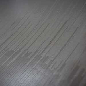 Ideal para espacios confortables para su hogar!, la colección de Papel Colgadura Amarti expresa sobriedad, elegancia y calma, mediante la texturización del papel mezclado con sus diseños minimalistas inspirados en figuras geométricas y gama de colores tierra cálidos.