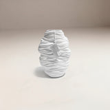 Jarrón Cerámico Decorativo "White Linen"