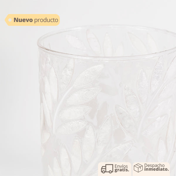 Jarrón Casanova decorativo en vidrio blanco y transparente, estilo clásico y elegante.