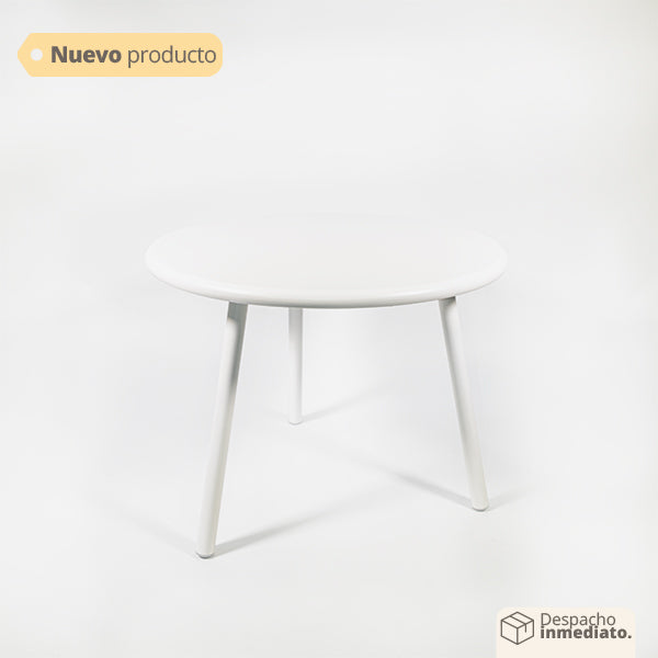 mesa auxiliar de color blanco para exteriores