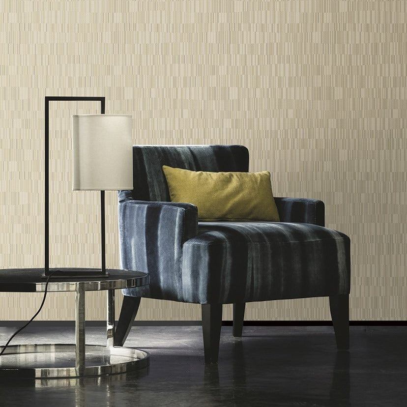 ¡Ideal para espacios confortables para su hogar!, la colección de Papel Colgadura Amarti expresa sobriedad, elegancia y calma, mediante la texturización del papel mezclado con sus diseños minimalistas inspirados en figuras geométricas y gama de colores tierra cálidos.