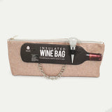 Lujosa cartera, bolsa, porta vinos color rosado brillante y correa metálica, ideal para ocasiones familiares o el regalo perfecto para los amantes del vino, viene con un tapón para el vino en forma de un hermoso diamante, reutilizable fácil de usar y de sellado, duradera y resistente fabricada en espuma de polietileno, fácil de transportar ayudando a beber mejor el vino el cualquier lugar.  Envió gratis a nivel nacional. 