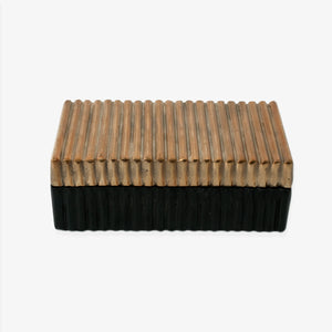 Los joyeros, escuche, cofre decorativos de Vertihome es ideal para proteger tus collares, aretes, manillas y demás accesorios, este darán un toque muy elegante y moderno a tus muebles y repisas. 