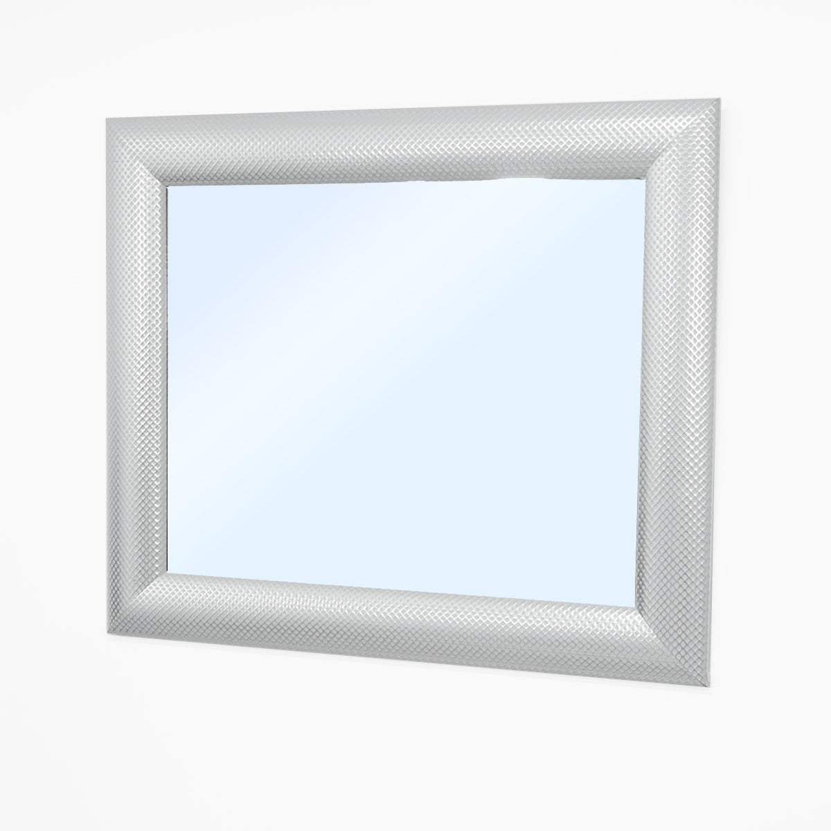 Espejo rectangular con marco en acrílico plateado con unos destellos de tonalidades mas claros, este espejo será el centro de atención de tu decoración. Su forma y material lo hacen la pieza perfecta para decorar las paredes de su hogar. Para Vertihome los espejos en la decoración son indispensables ya que los espejos ayudan a darle amplitud a tus espacios. Puedes ponerlo de forma horizontal o vertical en una habitación o hall de tu casa. 