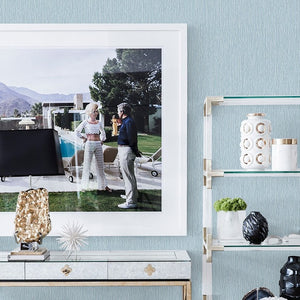 ¡Ideal para espacios confortables para su hogar!, la colección de Papel Colgadura Amarti expresa sobriedad, elegancia y calma, mediante la texturización del papel mezclado con sus diseños minimalistas inspirados en figuras geométricas y gama de colores tierra cálidos.