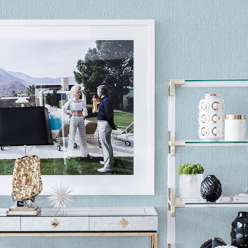 ¡Ideal para espacios confortables para su hogar!, la colección de Papel Colgadura Amarti expresa sobriedad, elegancia y calma, mediante la texturización del papel mezclado con sus diseños minimalistas inspirados en figuras geométricas y gama de colores tierra cálidos.