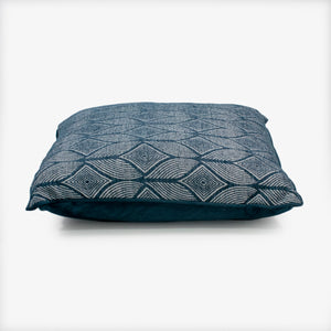 Cojín relleno de plumas con diseño, textura y elegancia. Se adapta a cualquier estilo de decoración de tu casa como sala, habitación, zona de estar y estudio, brindando combinaciones perfectas a tus espacios. 