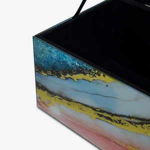 Los joyeros, escuche, cofre decorativos de Vertihome es ideal para proteger tus collares, aretes, manillas y demás accesorios, este darán un toque muy elegante y moderno a tus muebles y repisas. 