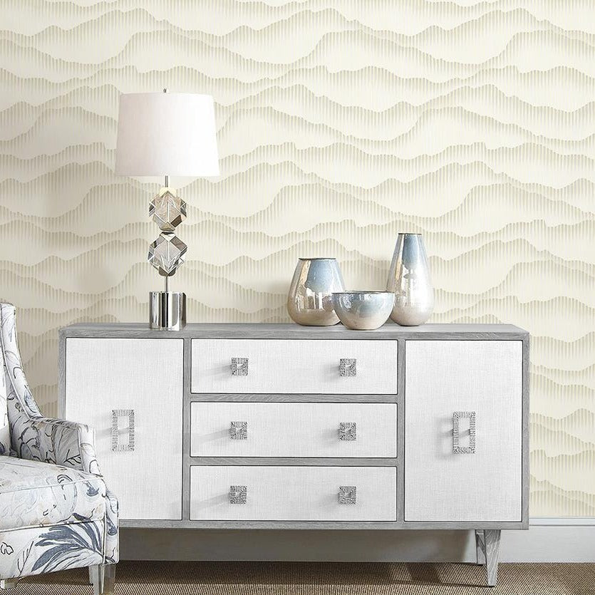 ¡Ideal para cualquier ambiente de interiores! la colección de Papel Colgadura Luxor expresa elegancia, modernidad e irreverencia; la textura del papel realza la apariencia en cada uno de sus diseños, los efectos metalizados y marmolizados generan un estado  óptico diferencial.