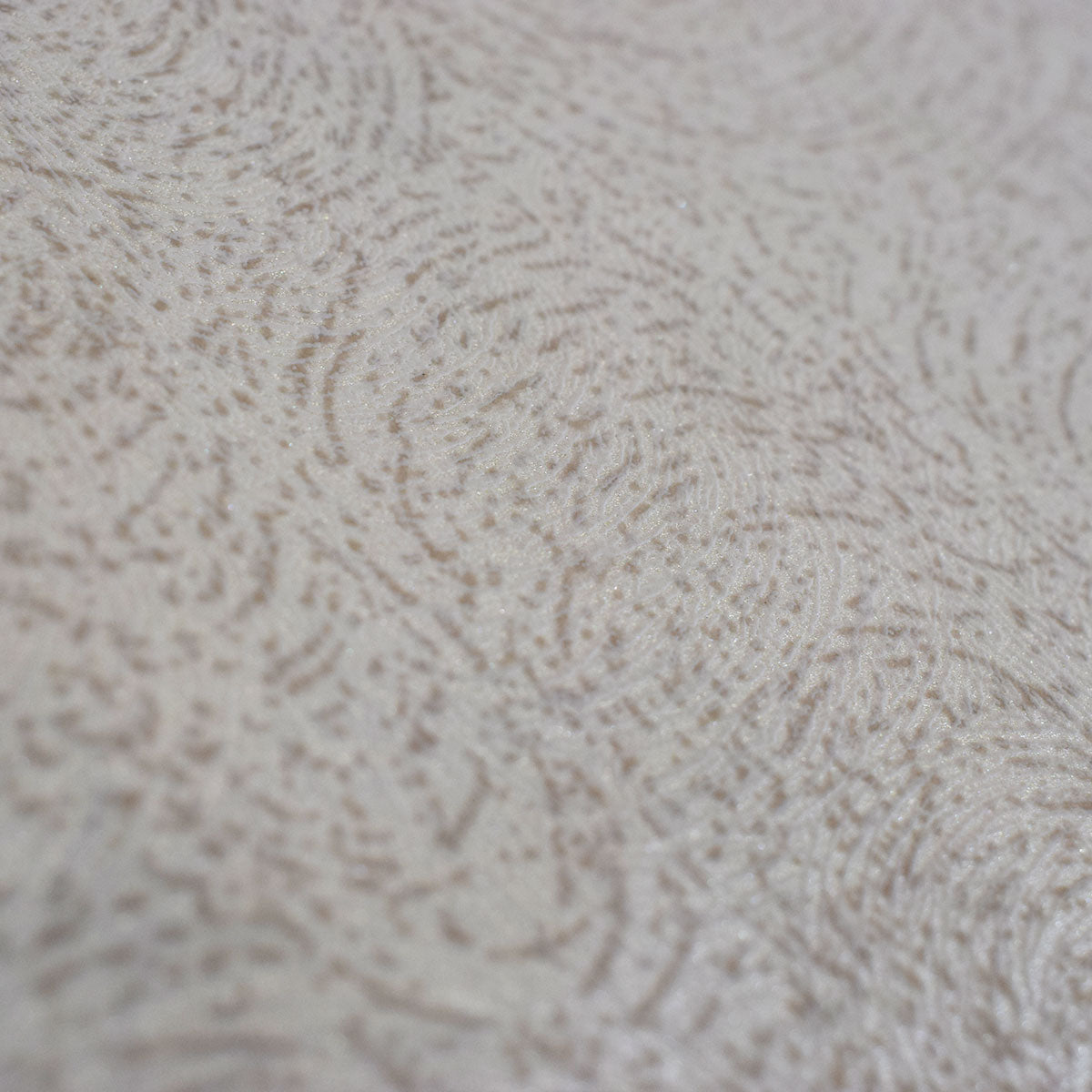 ¡Ideal para espacios confortables para su hogar!, la colección de Papel Colgadura Amarti expresa sobriedad, elegancia y calma, mediante la texturización del papel mezclado con sus diseños minimalistas inspirados en figuras geométricas y gama de colores tierra cálidos.