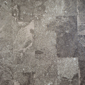 Los pisos PVC STONE de Vertihome compuestos principalmente por piedra caliza natural con cloruro de polivinilo con alta resistencia a la humedad y a temperaturas elevadas en el medio ambiente, golpes, manchas, es de tipo laminado sintético para uso comercial de tráfico intenso