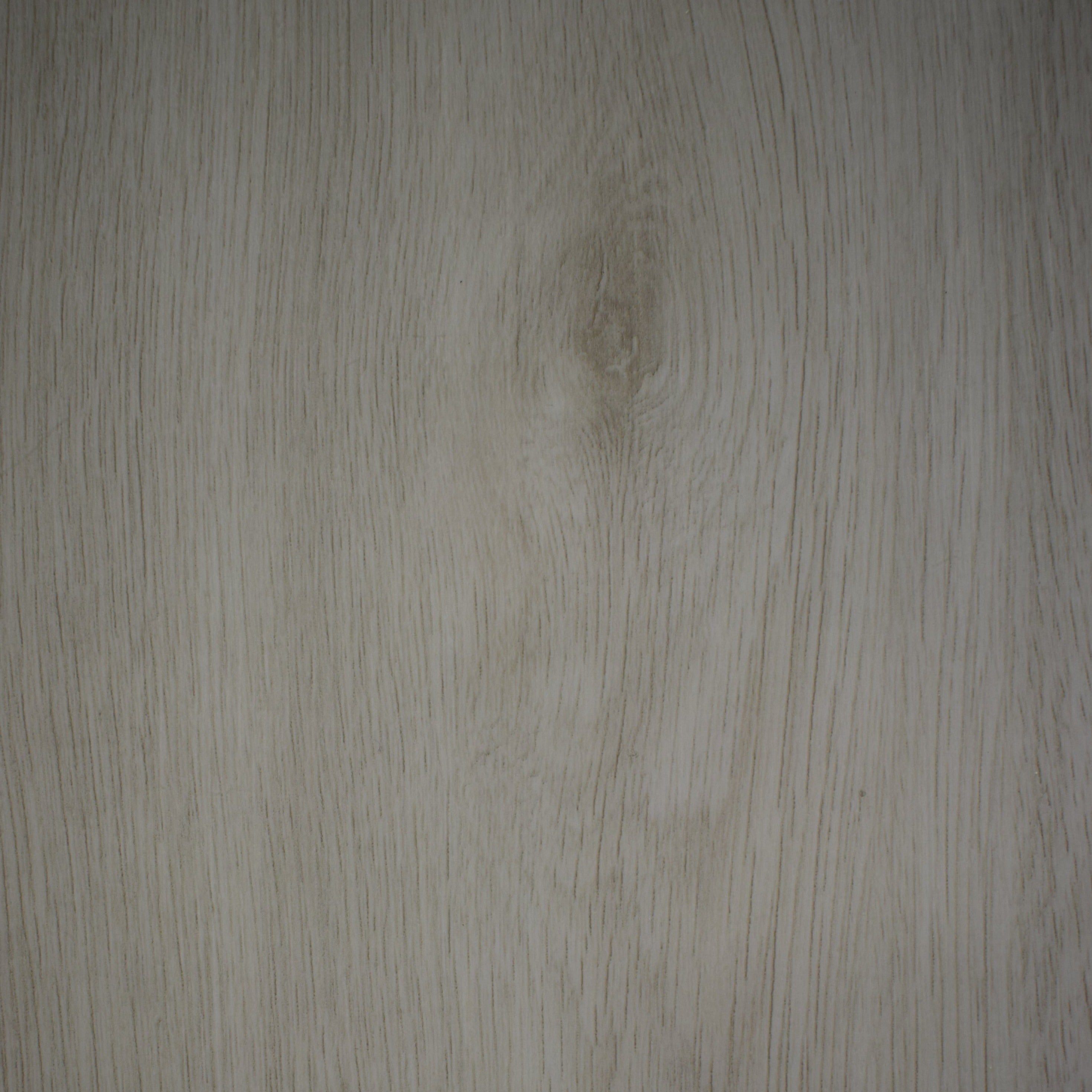 Los pisos en vinilo son una gran alternativa para los interiores. Sus materiales y acabados los hacen resistente y elegantes. Crearas un ambiente agradable con la misma calidez que sientes con la madera natural. Instalación fácil y rápida, colores, laminas, instalación gratis, salar, comedores, habitación, instalación en Bogotá, instalación en barranquilla.