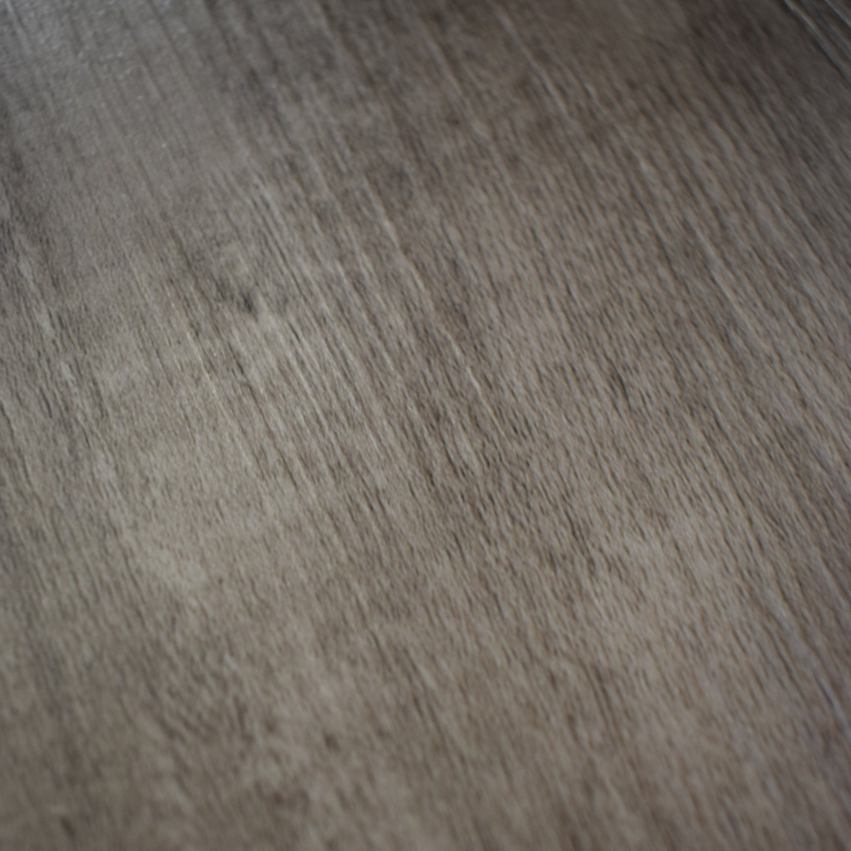 Los pisos en vinilo son una gran alternativa para los interiores. Sus materiales y acabados los hacen resistente y elegantes. Crearas un ambiente agradable con la misma calidez que sientes con la madera natural. Instalación fácil y rápida, colores, laminas, instalación gratis, salar, comedores, habitación, instalación en Bogotá, instalación en barranquilla.