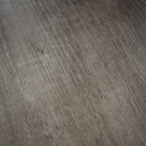 Los pisos en vinilo son una gran alternativa para los interiores. Sus materiales y acabados los hacen resistente y elegantes. Crearas un ambiente agradable con la misma calidez que sientes con la madera natural. Instalación fácil y rápida, colores, laminas, instalación gratis, salar, comedores, habitación, instalación en Bogotá, instalación en barranquilla.