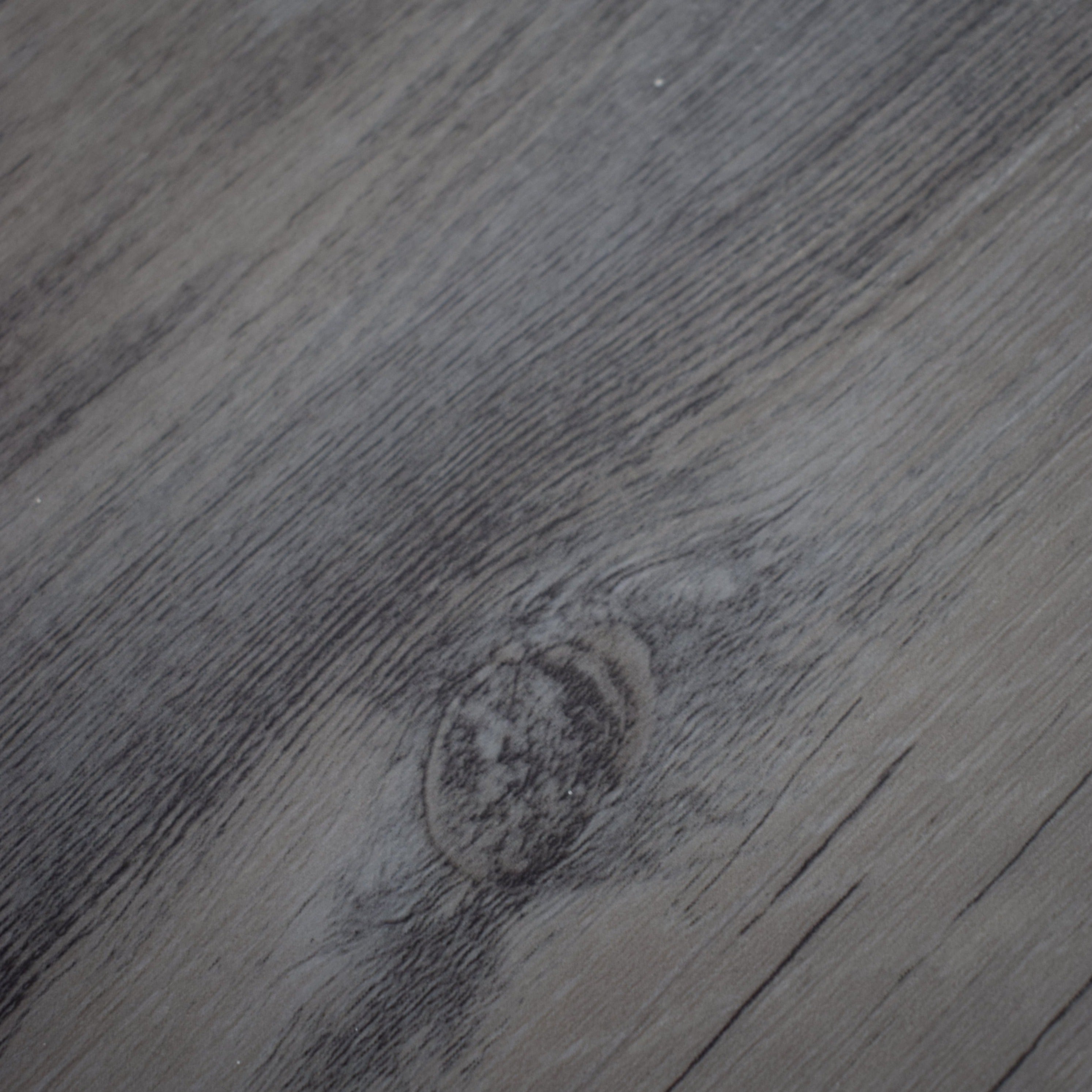 Los pisos en vinilo son una gran alternativa para los interiores. Sus materiales y acabados los hacen resistente y elegantes. Crearas un ambiente agradable con la misma calidez que sientes con la madera natural. Instalación fácil y rápida, colores, laminas, instalación gratis, salar, comedores, habitación, instalación en Bogotá, instalación en barranquilla.