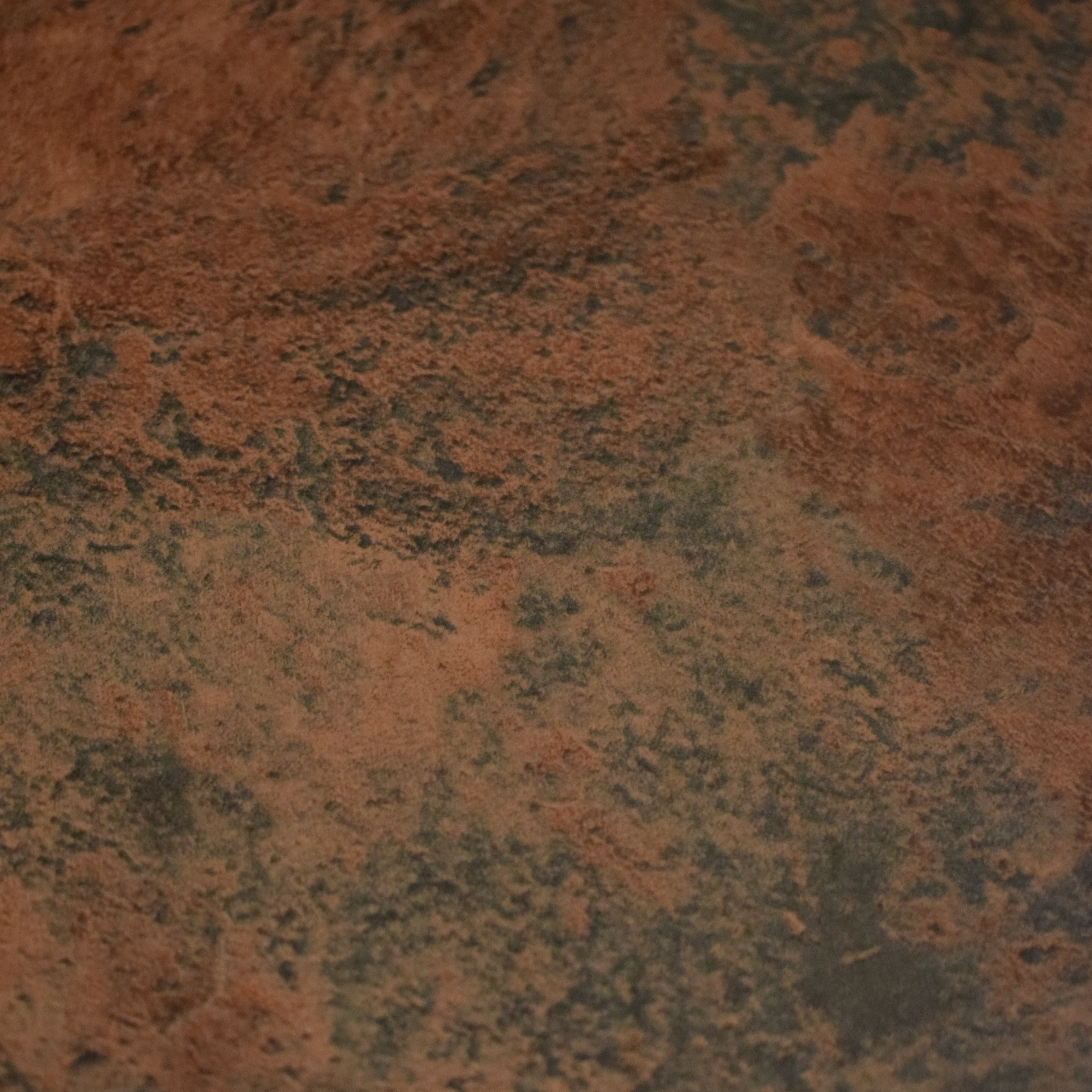 Los pisos PVC STONE de Vertihome compuestos principalmente por piedra caliza natural con cloruro de polivinilo con alta resistencia a la humedad y a temperaturas elevadas en el medio ambiente, golpes, manchas, es de tipo laminado sintético para uso comercial de tráfico intenso