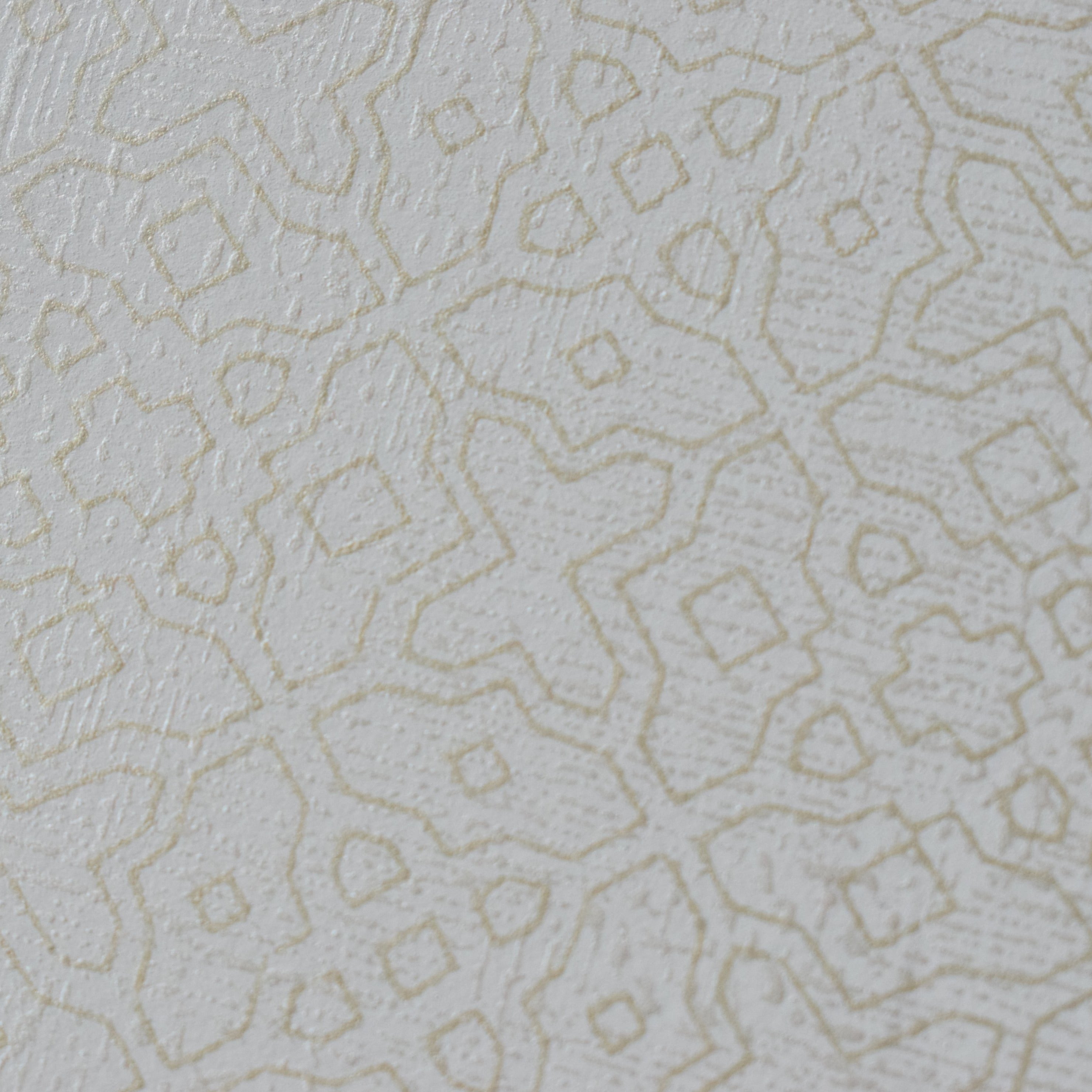 ¡Ideal para espacios confortables para su hogar!, la colección de Papel Colgadura Amarti expresa sobriedad, elegancia y calma, mediante la texturización del papel mezclado con sus diseños minimalistas inspirados en figuras geométricas y gama de colores tierra cálidos.