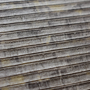 ¡Ideal para espacios confortables para su hogar!, la colección de Papel Colgadura Amarti expresa sobriedad, elegancia y calma, mediante la texturización del papel mezclado con sus diseños minimalistas inspirados en figuras geométricas y gama de colores tierra cálidos.