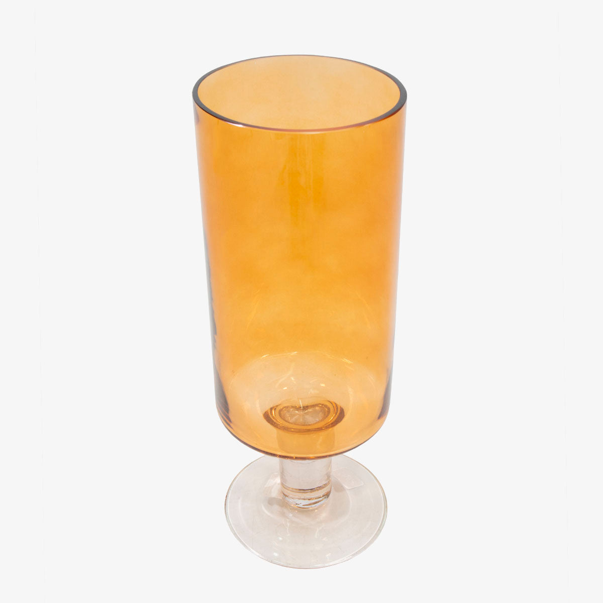 Copa decorativa en vidrio color naranja, diseño moderno para centro de mesa o repisa.