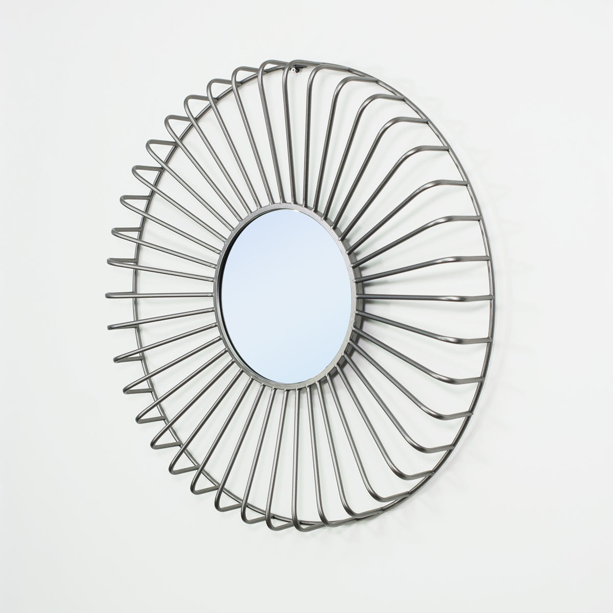Espejo redondo decorativo color gris con marco metálico, diseño moderno tipo sol.