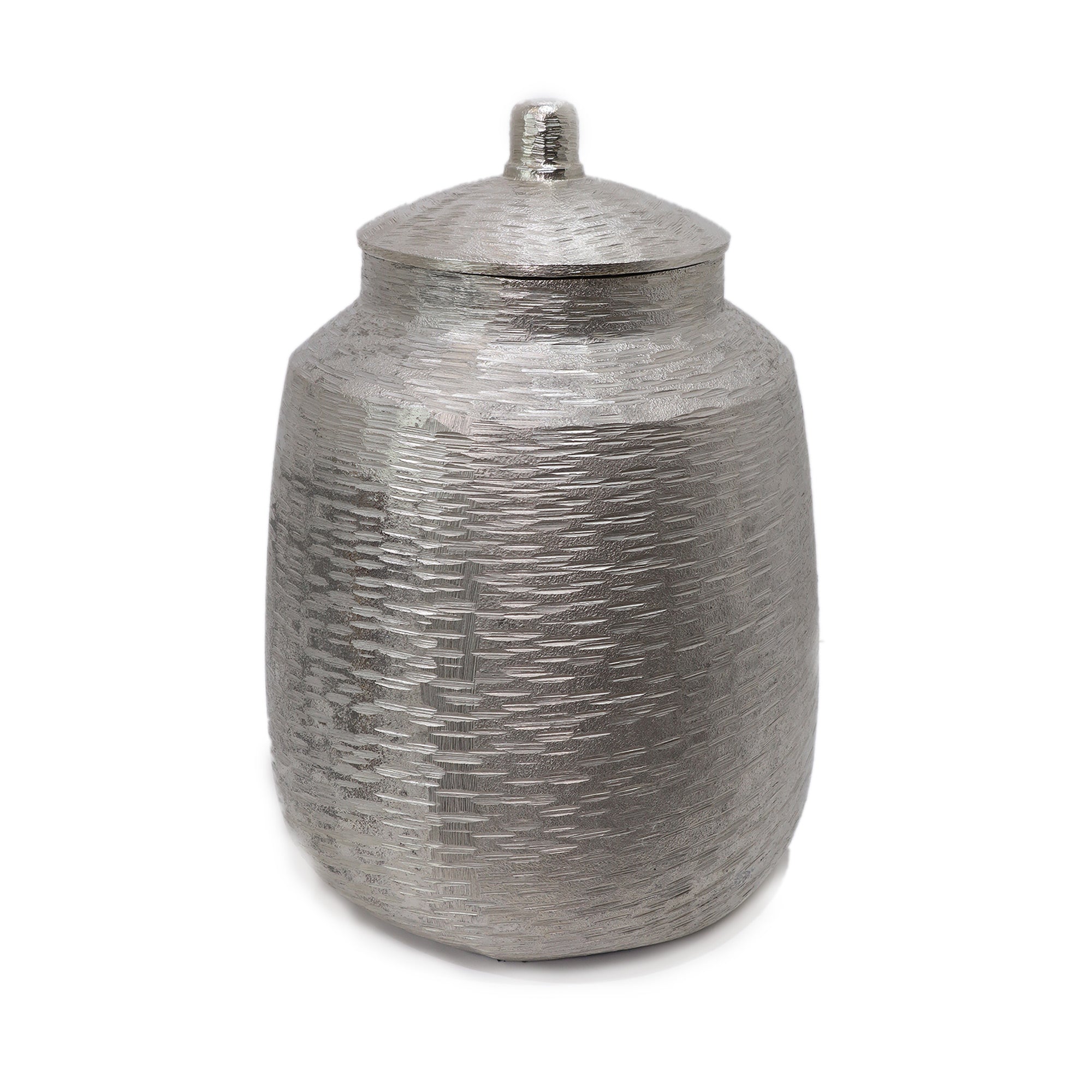 Jarrón decorativo plateado con tapa metálica, diseño moderno para almacenamiento o decoración.